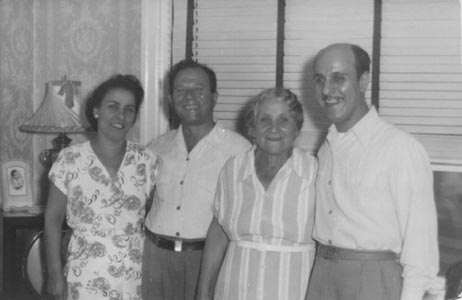 Aunt Nancy, Uncle Nunzio Capizzi, Grandmom, Dad (Robert)